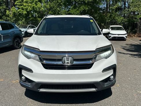Used 2021 Honda Pilot Touring image 2