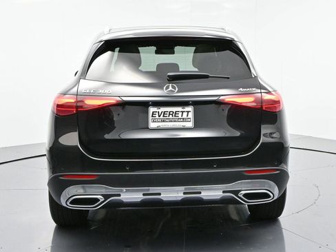 Used 2024 Mercedes-Benz GLC 300 4MATIC image 6