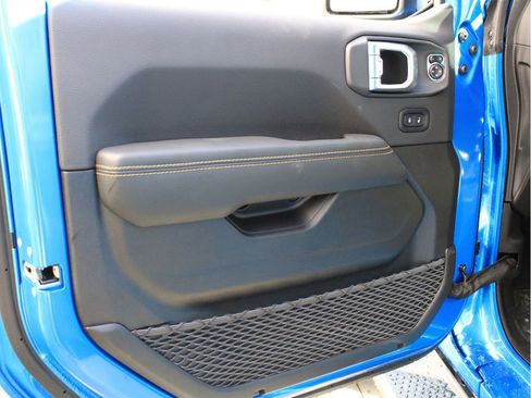 New 2026 Jeep Wrangler Sahara AWD/4WD image 9