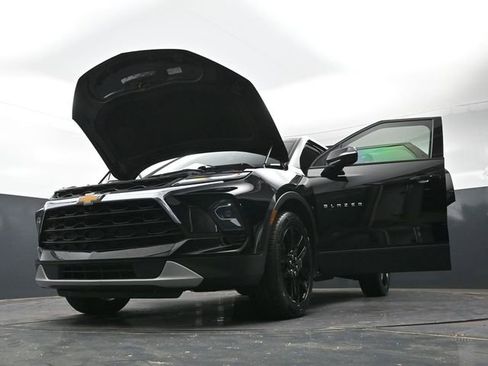 Used 2023 Chevrolet Blazer LT w/ Sound & Technology Package FWD image 45