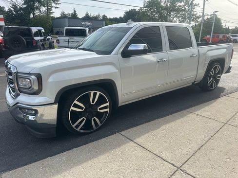 Used 2017 GMC Sierra 1500 SLT w/ Texas SLT Premium Package RWD image 10