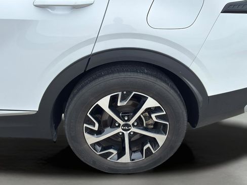 Used 2024 Kia Sportage EX FWD image 31