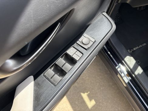 Used 2023 Lexus UX 250h AWD w/ Premium Package image 15