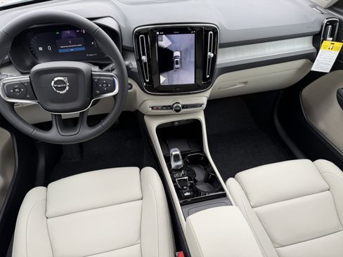 New 2026 Volvo XC40 B5 Ultra w/ Protection Package image 12