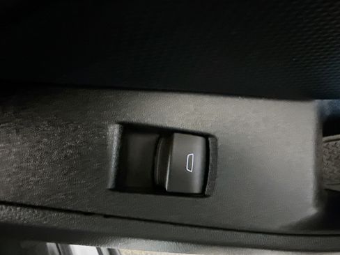 Used 2026 Chevrolet Equinox LT image 31