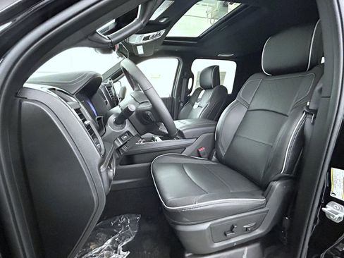 New 2026 RAM 2500 Limited AWD/4WD image 11