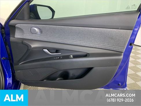 Used 2023 Hyundai Elantra Limited w/ Cargo Package image 39