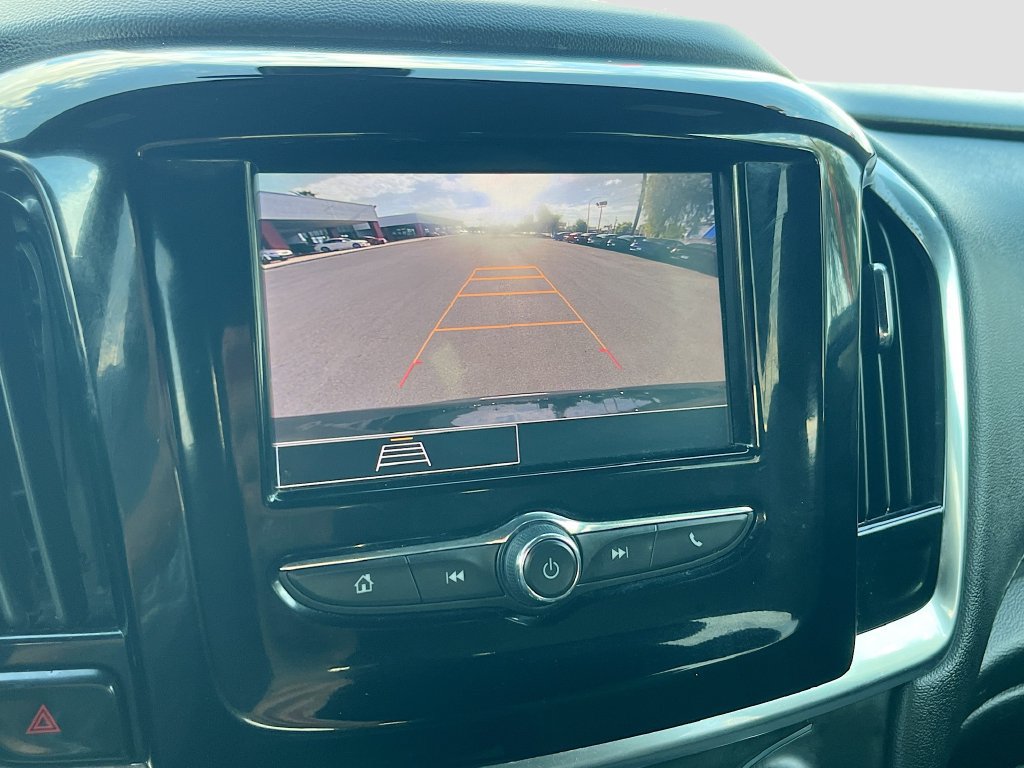Used 2023 Chevrolet Traverse LT FWD image 13