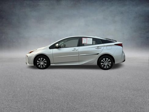 Used 2019 Toyota Prius XLE w/ Advanced Technology Package AWD/4WD image 2