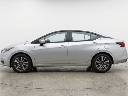 Used 2025 Nissan Versa SV FWD image 4