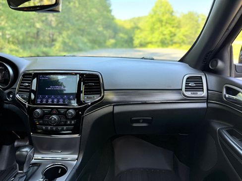 Used 2019 Jeep Grand Cherokee Limited X image 40