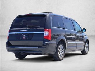 Used 2014 Chrysler Town & Country Touring-L FWD video 2