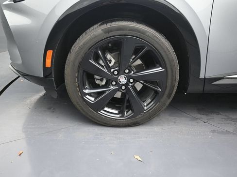 Used 2023 Buick Envision Essence w/ Sport Touring Package FWD image 9
