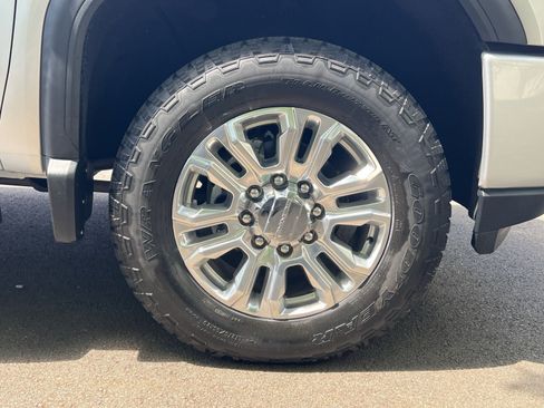 Used 2020 GMC Sierra 2500 Denali AWD/4WD image 11