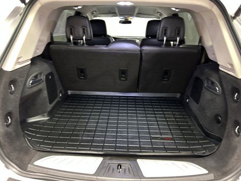 Used 2019 Buick Envision Essence image 24