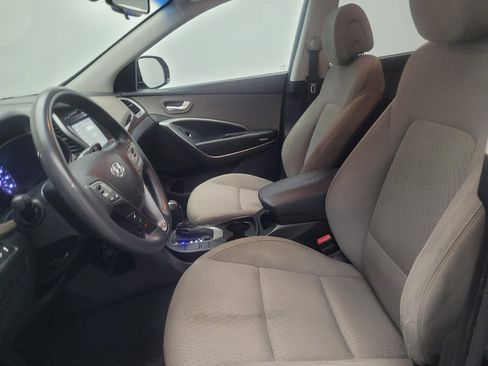 Used 2018 Hyundai Santa Fe SE FWD image 17
