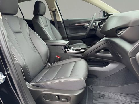 Used 2023 Buick Envision Essence image 14