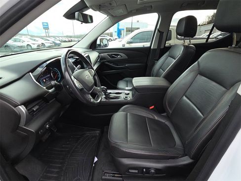 Used 2021 Chevrolet Traverse RS image 15