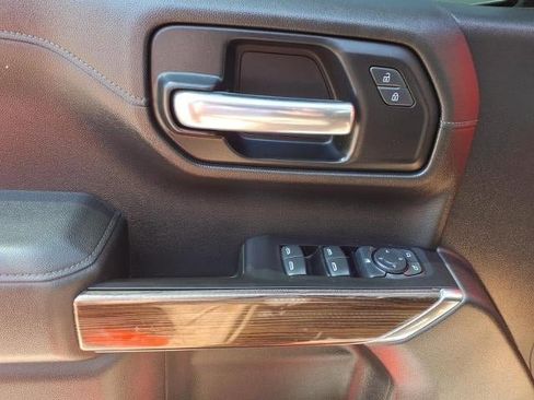 Used 2019 Chevrolet Silverado 1500 LT Trail Boss image 14