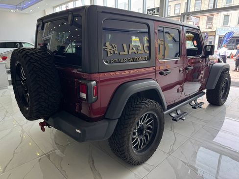 Used 2022 Jeep Wrangler Unlimited Sport AWD/4WD image 7