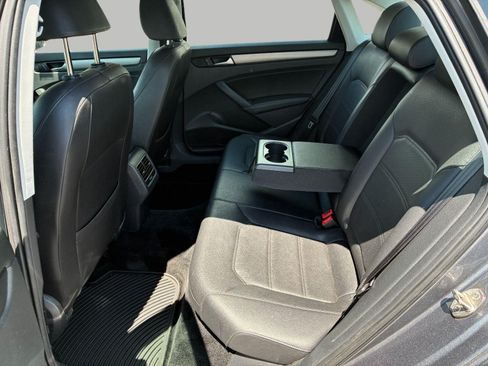 Used 2015 Volkswagen Passat TDI SE FWD image 21