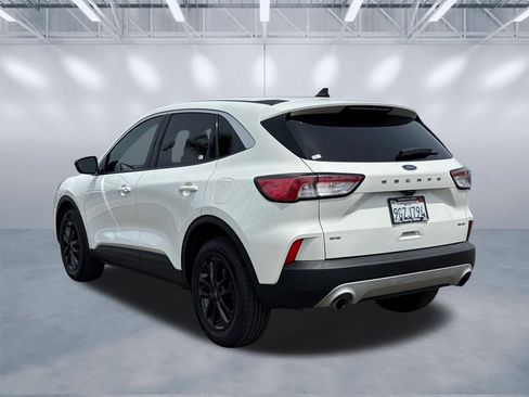 Used 2022 Ford Escape SE w/ Convenience Package AWD/4WD image 4