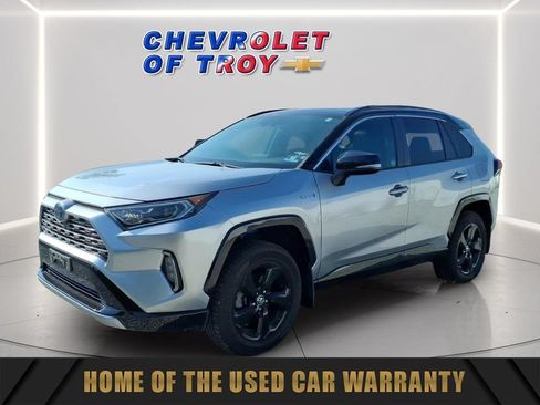 Used 2019 Toyota RAV4 XSE AWD/4WD image 4