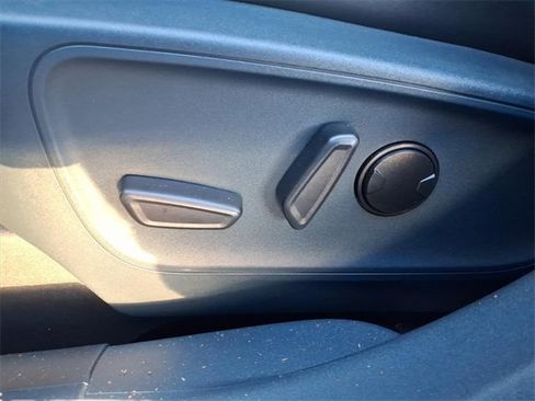 Used 2025 Ford Maverick Tremor image 13