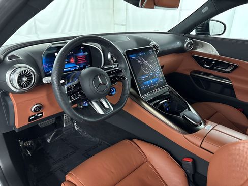 Certified 2025 Mercedes-Benz AMG GT 43 image 4