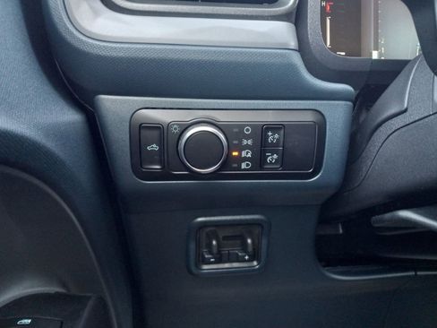 New 2025 Ford Maverick XLT w/ XLT Luxury Package image 23