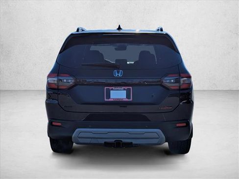 New 2025 Honda Pilot TrailSport image 6
