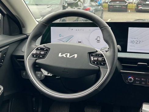 Certified 2024 Kia EV6 Light AWD/4WD image 16