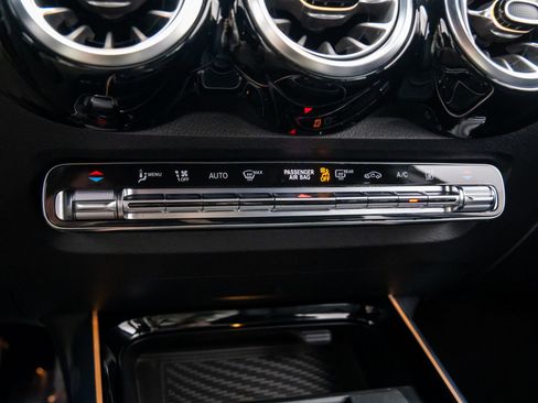 Certified 2023 Mercedes-Benz EQB 250+ w/ Exclusive Package image 24