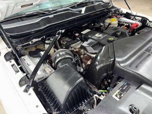 Used 2022 RAM 3500 Tradesman AWD/4WD image 40