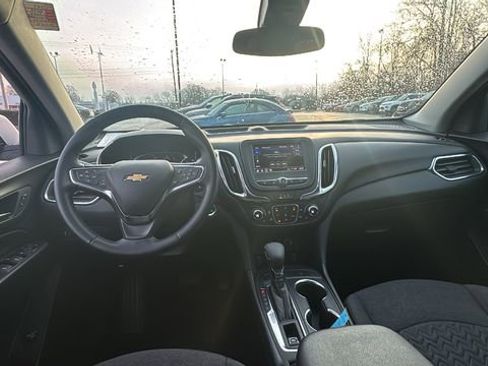 Used 2024 Chevrolet Equinox LT image 12