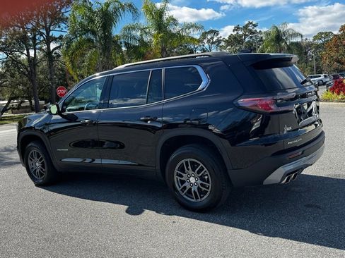 Certified 2025 GMC Acadia Elevation image 3