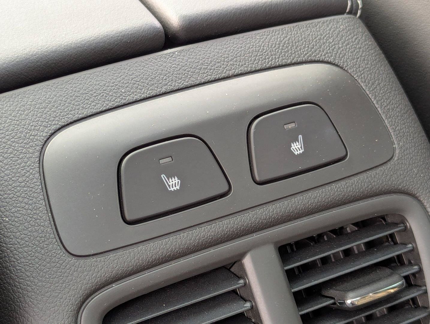Used 2023 Buick Envision Avenir AWD/4WD image 28