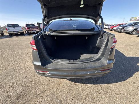 Used 2020 Ford Fusion S FWD image 9