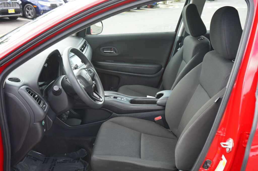 Used 2018 Honda HR-V LX image 15