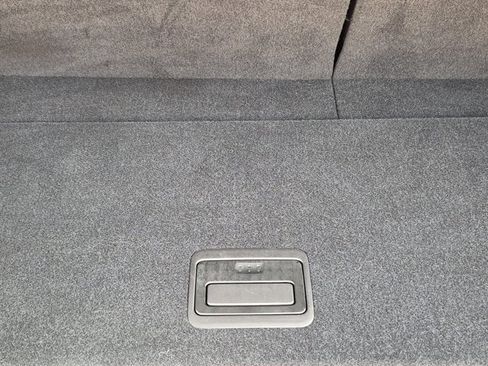 Used 2017 Nissan Armada SL w/ Technology Package RWD image 6