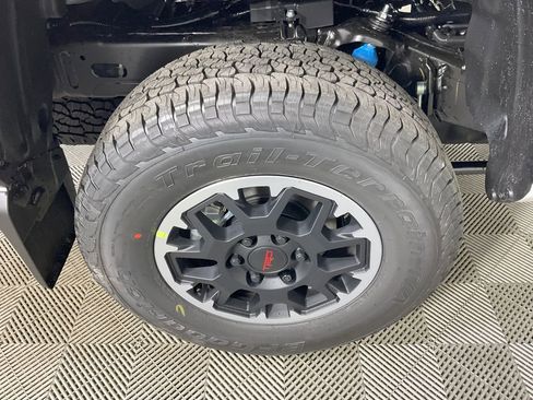 New 2026 Toyota Tacoma TRD Off-Road image 9