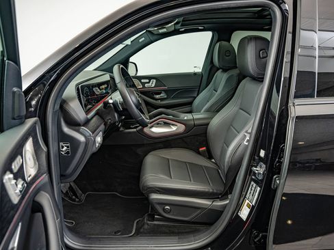 Used 2025 Mercedes-Benz GLE 350 4MATIC w/ AMG Line Exterior image 32