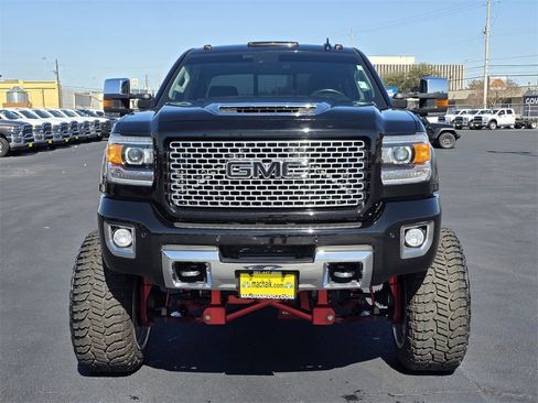 Used 2017 GMC Sierra 3500 Denali w/ Duramax Plus Package image 2