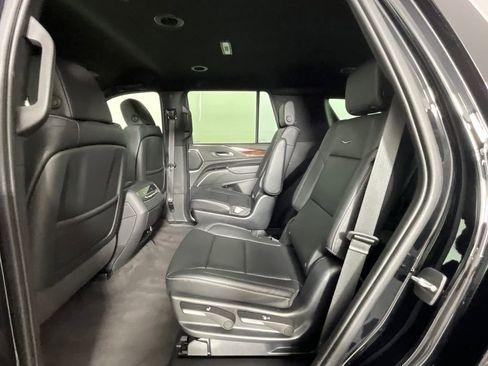 Used 2023 Cadillac Escalade Luxury image 26