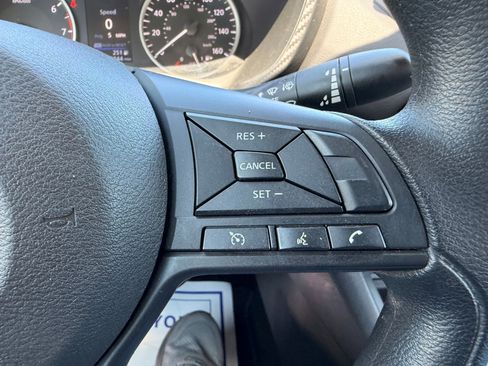 Used 2024 Nissan Sentra S FWD image 16