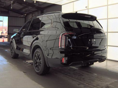 Used 2025 Kia Telluride SX Prestige X-Line image 11