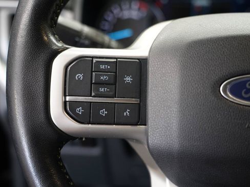 Used 2023 Ford Expedition XLT AWD/4WD image 13