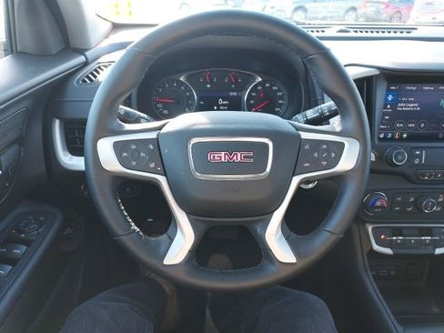 Used 2023 GMC Terrain SLT image 12
