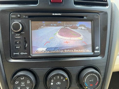 Used 2014 Subaru Crosstrek 2.0i Premium image 29