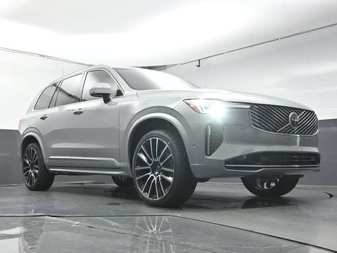 New 2026 Volvo XC90 B6 Plus w/ Protection Package Premier AWD/4WD image 34